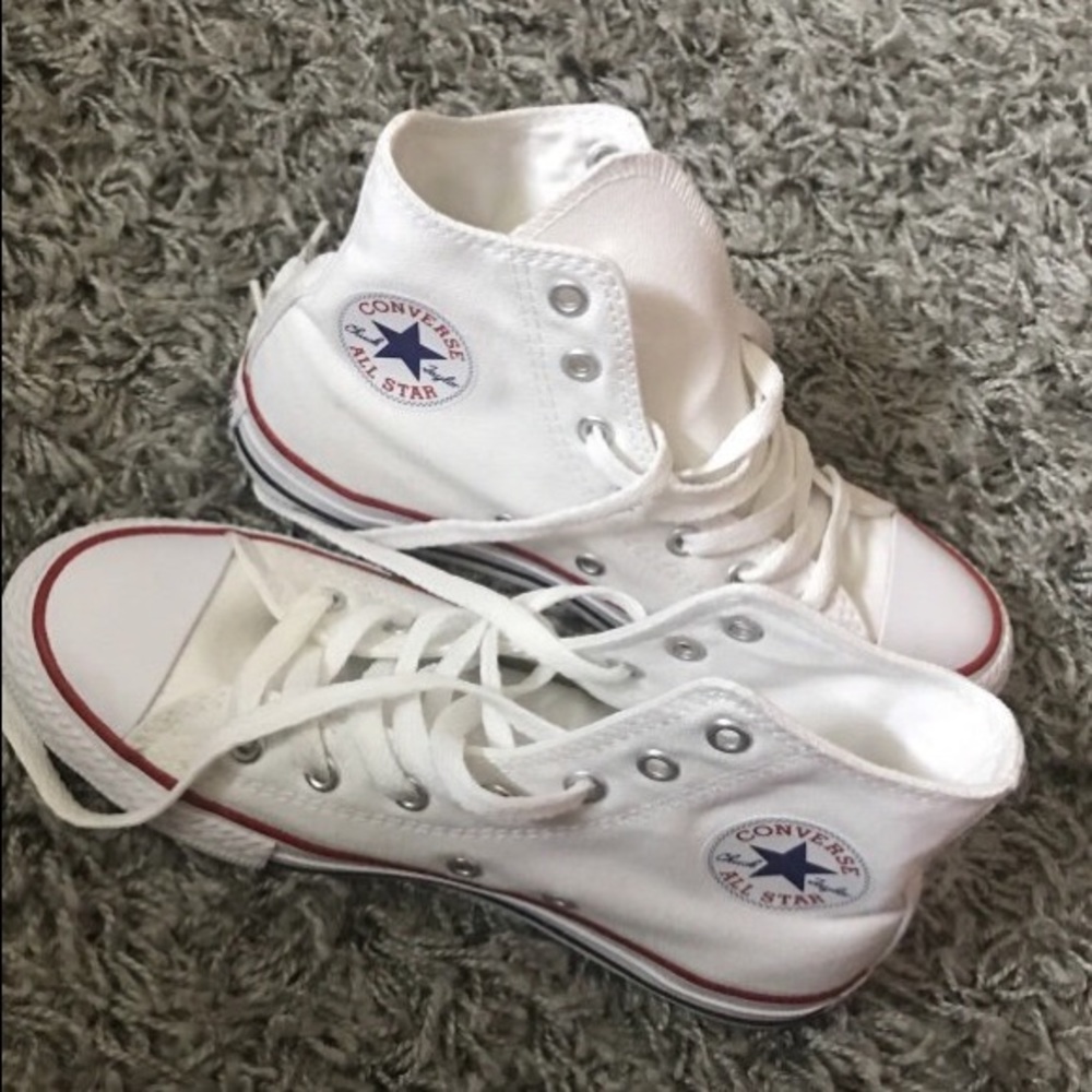Junior girls hightop white converse